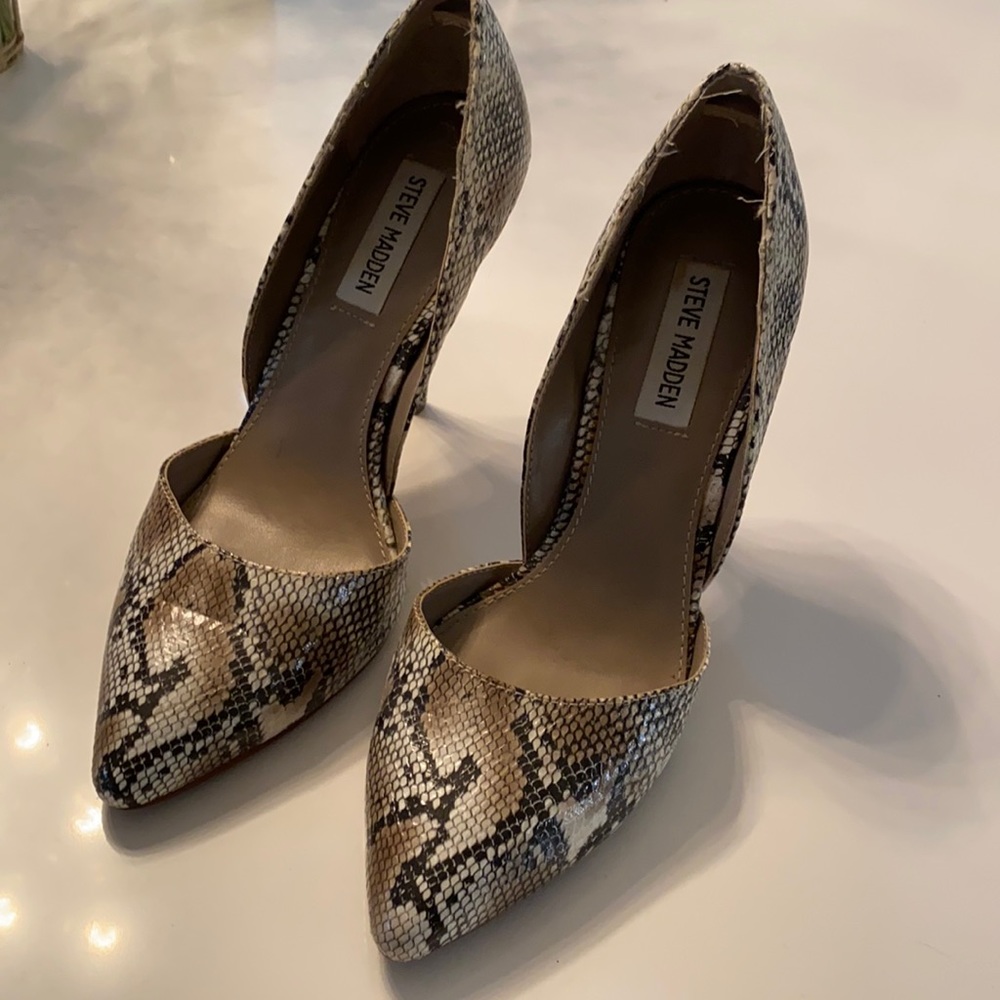Steve Madden Snakeskin Pumps